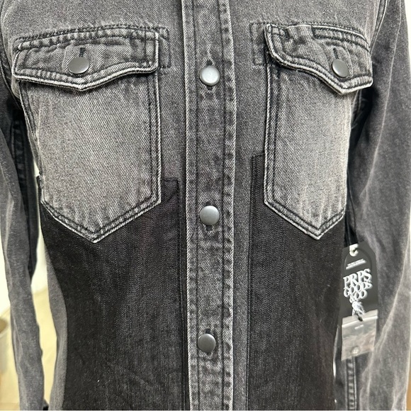 PRPS GOODS & CO Women’s Black Denim Distressed Hem Snap Button Shirt Size XSmall - Picture 2 of 5